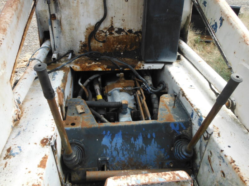 743 Bobcat Skid Steer (Lot 4)