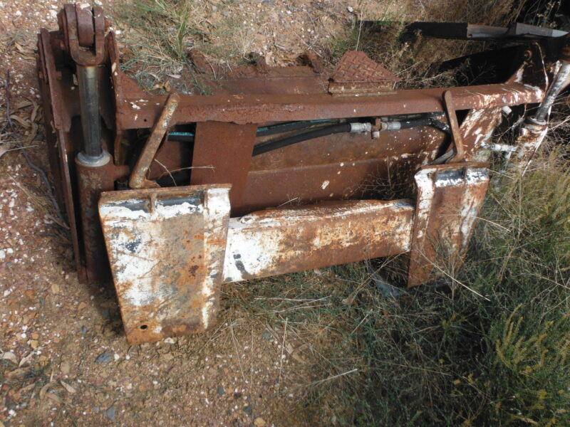 743 Bobcat Skid Steer (Lot 4)