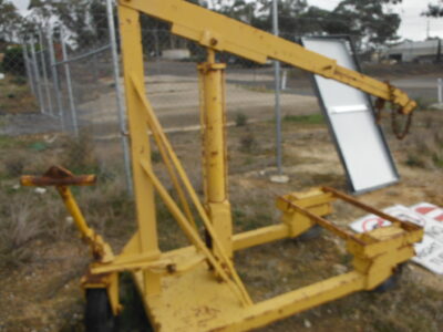 Hand crane (LOT 3)