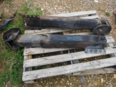 Trailer legs (Lot 12)