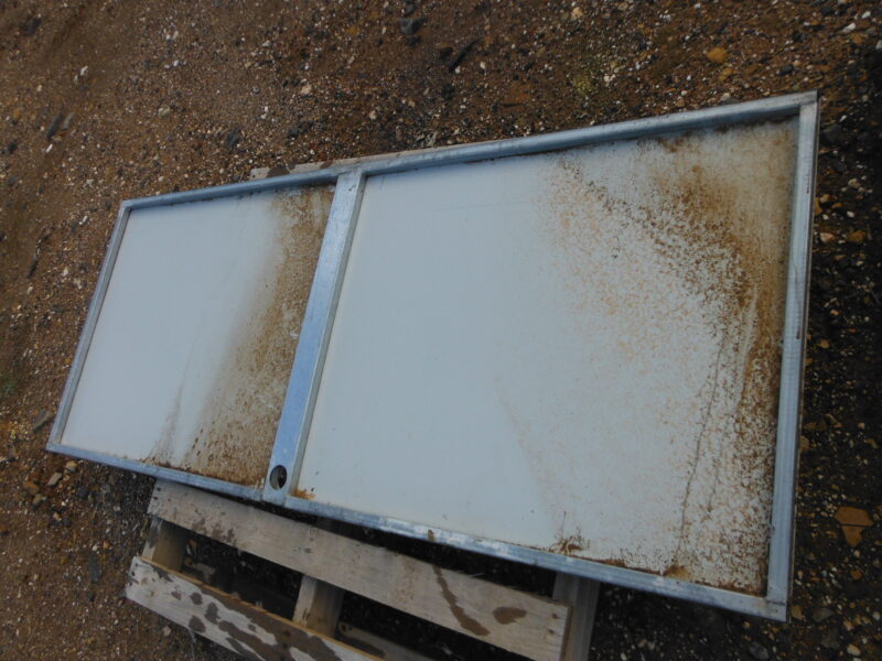 Shed door 4 (Lot 80)