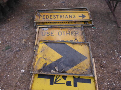 Signs 10 (Lot 89)