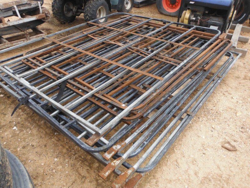 Truck gates (Lot 104)