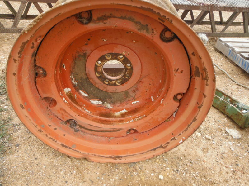 Tractor rim 2 (Lot 112)