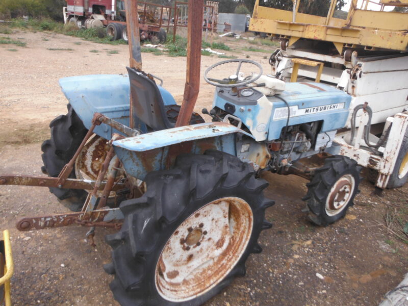 Mitsubishi Tractor (Lot 138)