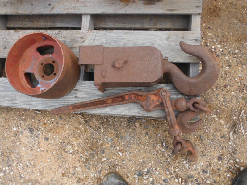 Pulley, Hook and Chain Dog (Lot 143)