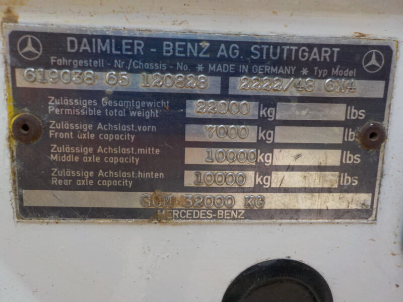 Mercedes 2222 Tip Truck 6X4 (D01006)