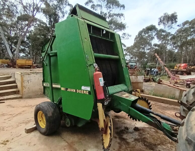 John Deere 435 Round Baler (JJ01470)