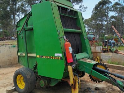 John Deere 435 Round Baler (JJ01470)