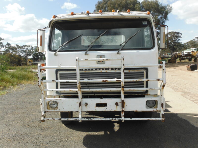 International Acco Prime Mover 2150B (D01016)